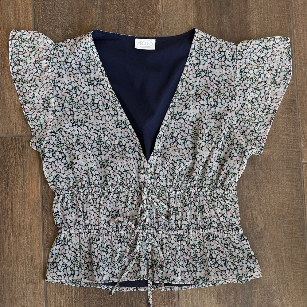 Floral Flutter Sleeve V-Neck Peplum Top - Pink/Black